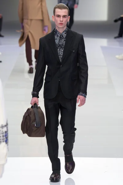 Look 57